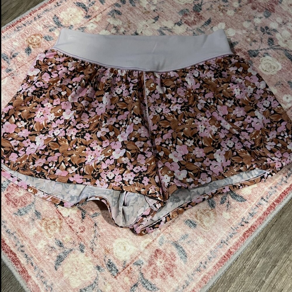Aerie‎ Offline medium floral shorts